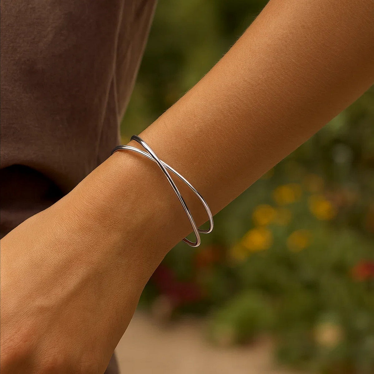 Sterling Silver Rhodium Plated Slip On Cross Over Bangle (11.10 mm)