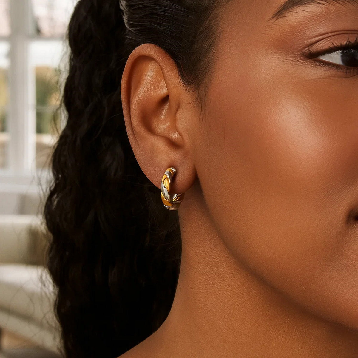 14K Two Tone Gold Twist Hoop Earrings (2.5x15 mm)
