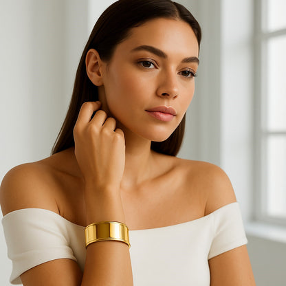 Designer Classic Cuff Bangle in 14K Yellow Gold (20.40 mm)